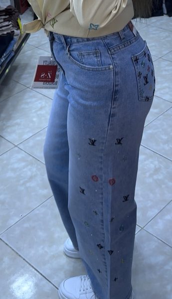 Pantalon jeans LV couleur